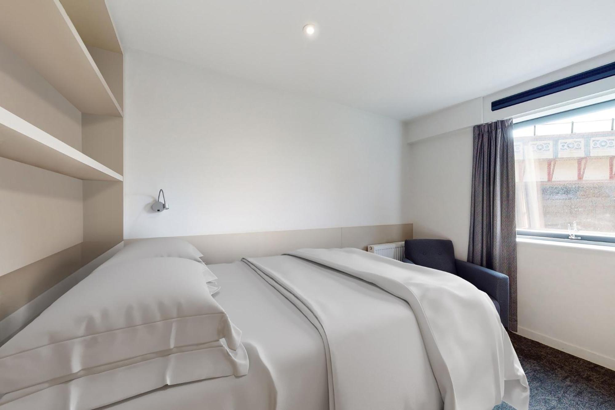 Premium At Chapter Westminster In Minutes Away From The Big Ben Apartment